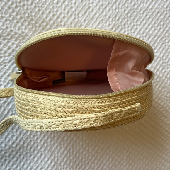 Handbag - Picture 6 of 10